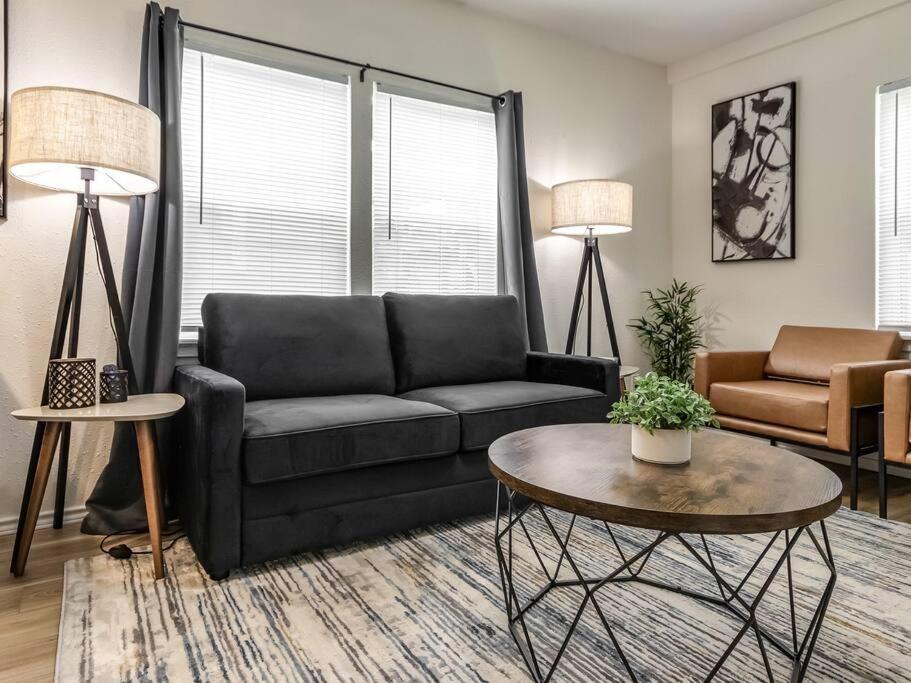 Stylish & Serene Modern Retreat 바틀즈빌 외부 사진